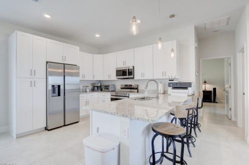 3065 5th Pl, Cape Coral FL  33904-3412 exterior