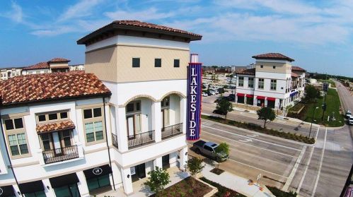 354 Northwood Dr, Lewisville TX  75022 exterior