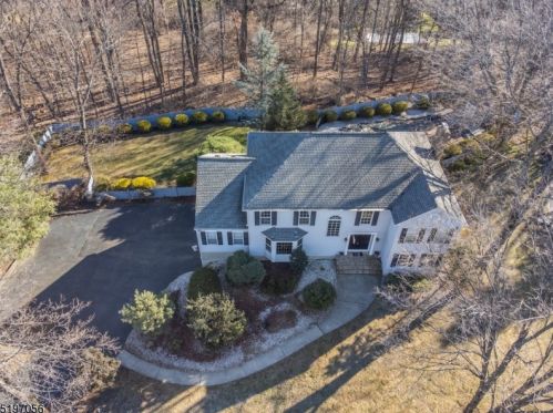 9 Memory Ln, Dover NJ  07869-4205 exterior