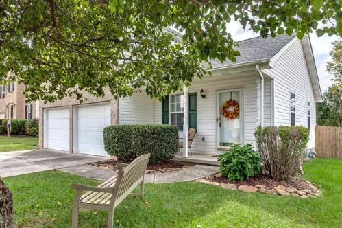 7013 Yellow Oak Ln, Knoxville, TN 37931-2559