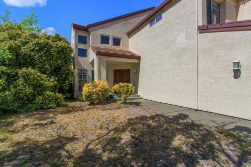 499 Panorama Dr, Benicia, CA 94510-3901