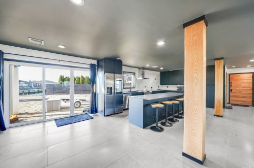 110 Schooner Ln, Copiague NY  11726-5311 exterior