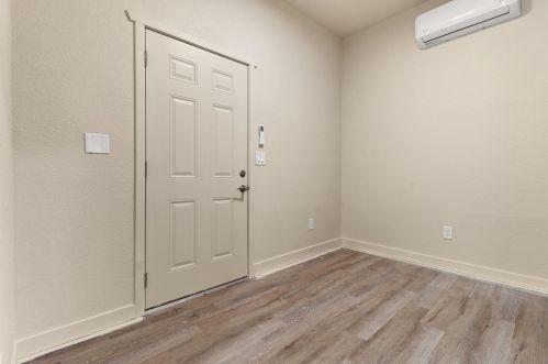 303 Washington St, Modesto CA  95351-2837 exterior