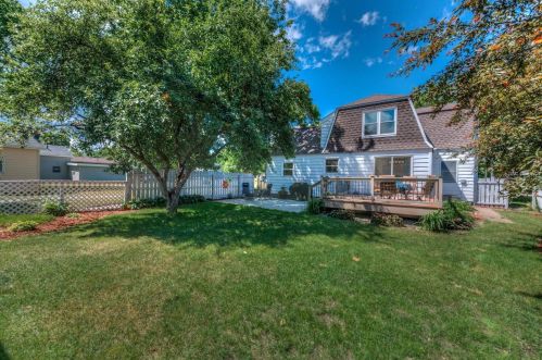 220 1st St, New Johannesburg WI  54017-1827 exterior