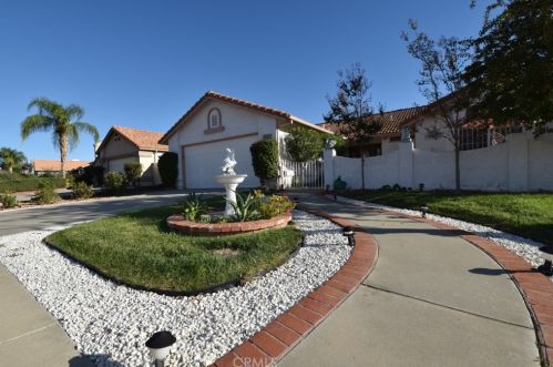 30209 Pebble Beach Dr, Menifee CA  92586-3206 exterior