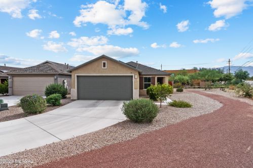 8681 Seabury Ct, Tucson, AZ 85710-6551
