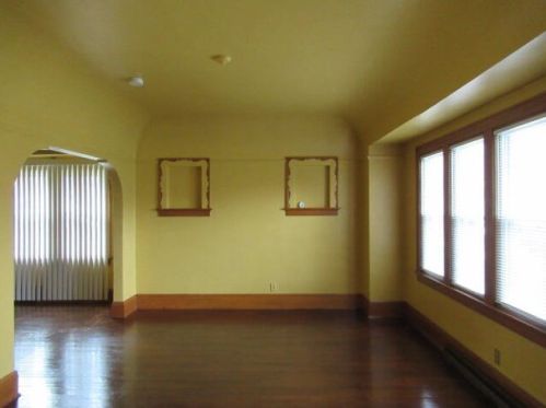 3324 37th St, Milwaukee, WI 53216-3726