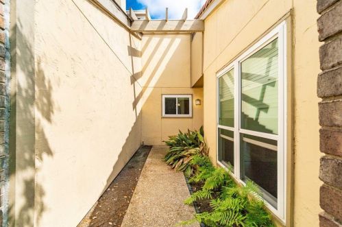 9446 Amberton Pkwy, Dallas, TX 75243-3227
