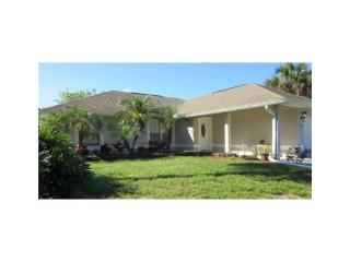 425 Seaside Ter, Sebastian, FL 32958-5504