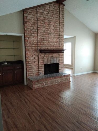 2009 Yvonne Pl, Richardson, TX 75081-2159