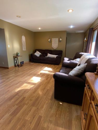630 Stearns Ave, Paynesville MN  56362-1406 exterior