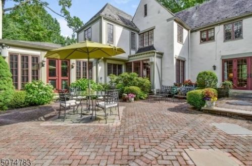 20 Gordon Pl, Verona NJ  07044-2608 exterior