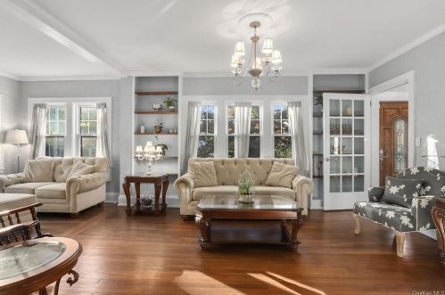 24 Madison Rd, Scarsdale, NY 10583-5726