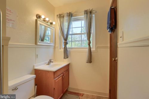 116 Linden Dr, Camp Hill PA  17011-7219 exterior