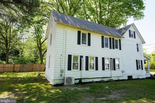 411 6th St, Laurel DE  19956-1363 exterior