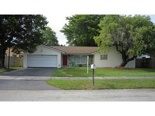 13815 106th Ter, Miami, FL 33186-3136