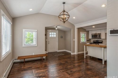 17 Teed St, Huntington Station NY  11746-4331 exterior