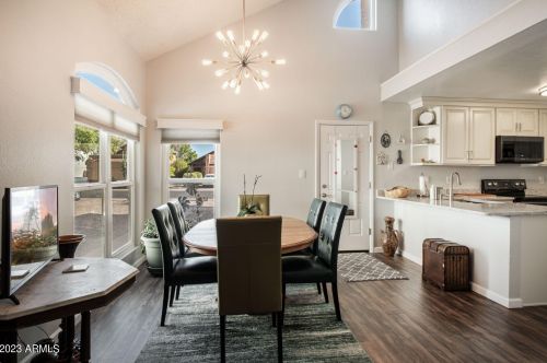 3838 Harrison St, Chandler, AZ 85226-2218