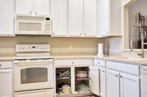 14346 Manchester Dr, Naples FL  34114-8626 exterior