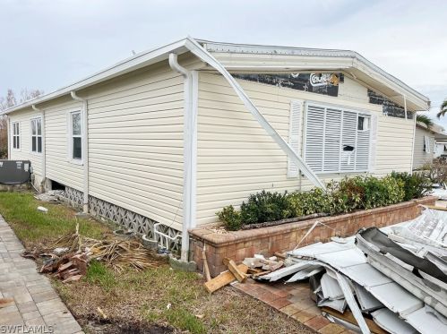 17801 Bryan Ct, Fort Myers Beach, FL 33931-7108