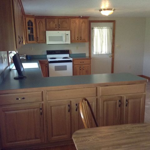 7067 Winfield Strasburg Rd, Strasburg, OH 44680-8968