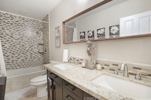 1517 Harding St, Long Beach CA  90805-3662 exterior