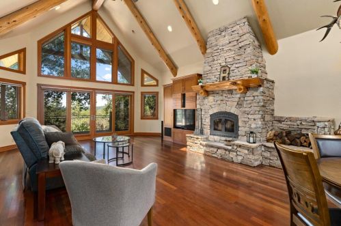 14115 Judy Ln, Grass Valley, CA 95945-9662