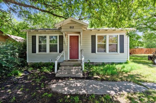 612 Bradshaw St, Denton TX  76209-4366 exterior