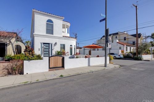 140 Corona Ave, Long Beach, CA 90803-3317