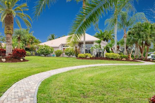 7830 Woodsmuir Dr, West Palm Beach FL  33412-1640 exterior