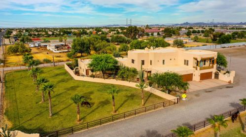 3833 67 Ave, Phoenix AZ 85033 exterior