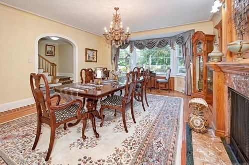 282 Ridgeway, White Plains NY  10605-4113 exterior
