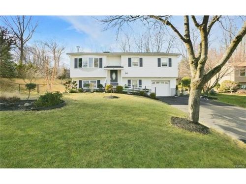 50 Gleason Dr, Thiells, NY 10984-1617