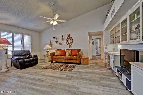 12302 Aurora Dr, Sun City AZ 85375-3833 exterior