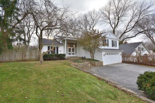 3411 Picardy Ct, Thiensville, WI 53092-5207