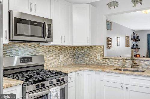 36 Quail Run, Berkeley Township NJ  08721-1300 exterior