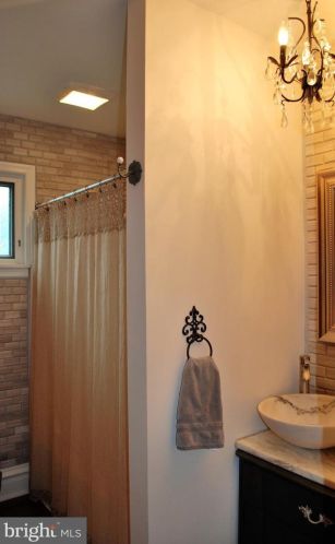 388 High St, Highspire PA  17034-1406 exterior