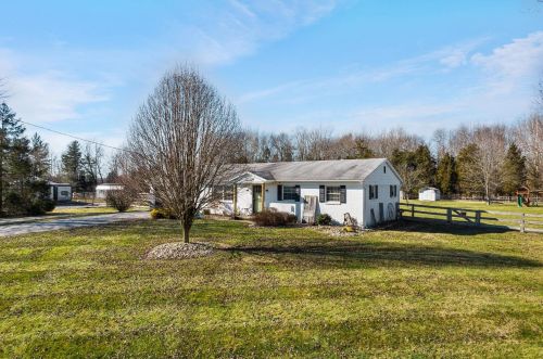 4195 Summit Rd, Stonelick, OH 45103-9442