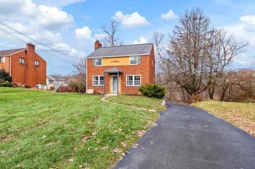 6805 Ridgevue Dr, Pittsburgh, PA 15236-3643