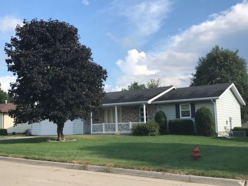 702 Capistrano Ave, Roselle, IA 51401-1812