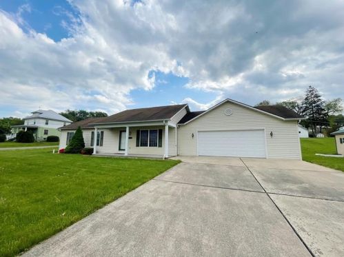 509 Hoffman Ave, Windber, PA 15963-2309