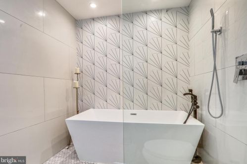 3200 Nash Pl, Washington DC 20019-2952 exterior