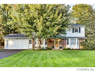 50 Squirrels Heath Rd, Fairport, NY 14450-9719