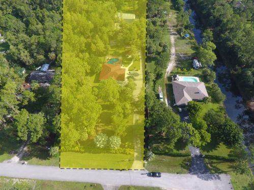 3231 13th Ave, Naples, FL 34117-5317