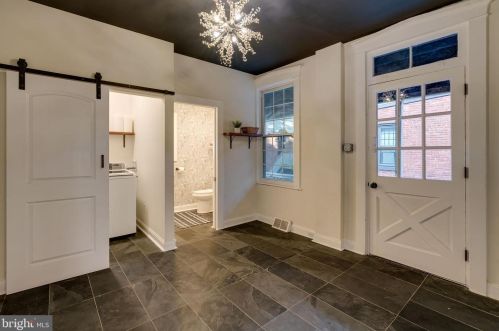 721 Orange St, Lancaster PA  17602-3118 exterior