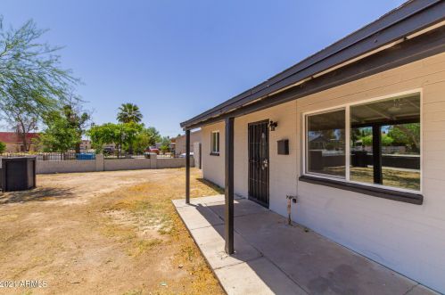 2932 47th Ave, Phoenix AZ  85031-3640 exterior