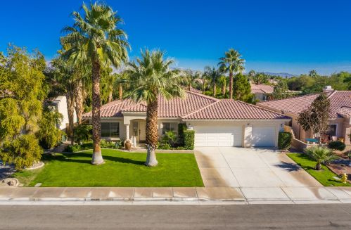 44700 Calle Placido, La Quinta CA  92253-5943 exterior