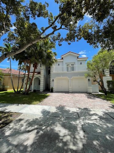 13040 52nd St, Hollywood FL  33027-5453 exterior