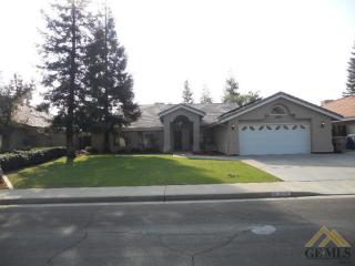 2105 Blue Oak Dr, Bakersfield, CA 93311-1666