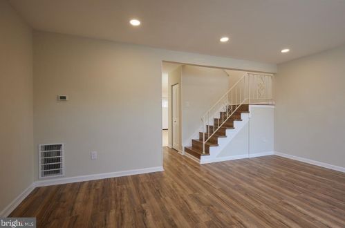 1137 Bellevue St, Washington, DC 20032-4602